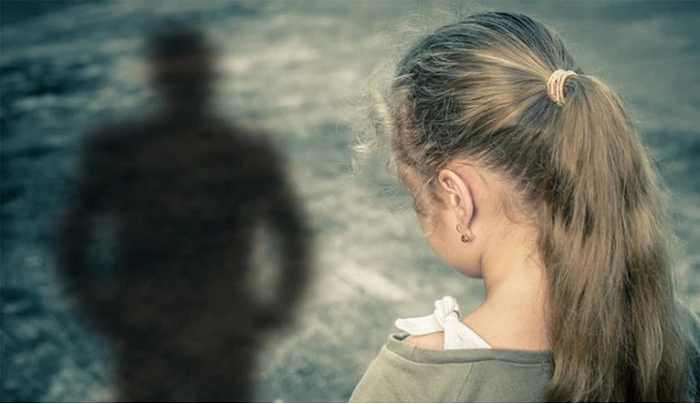 Σοκ στην Πάτρα: Μητέρα καταγγέλλει σεξουαλική κακοποίηση της 5χρονης κόρης της