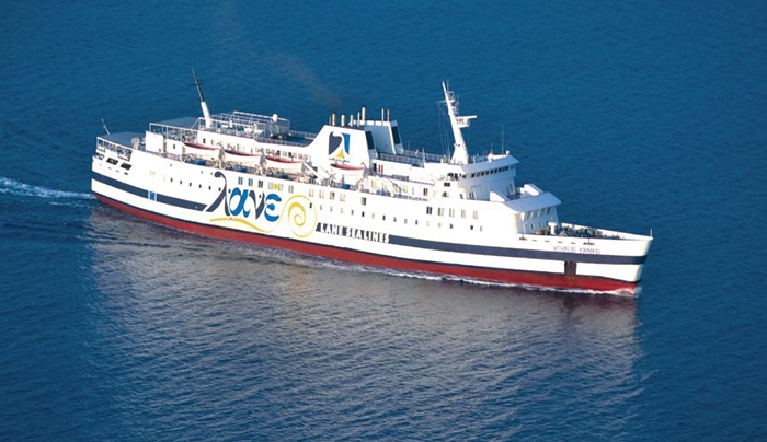 Δεν κατάφερε να προσεγγίσει το Βιτσέντζος Κορνάρος το λιμάνι της Ρόδου