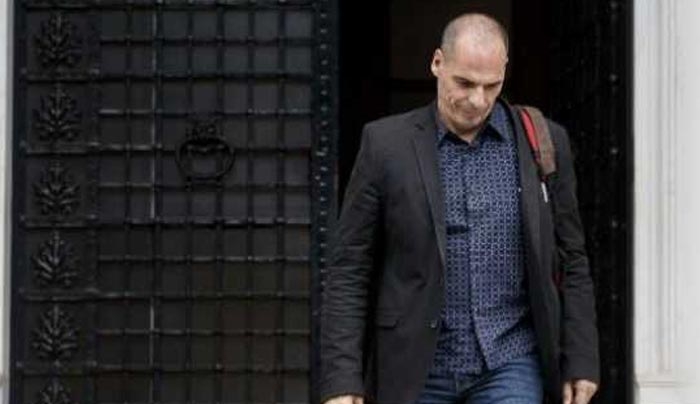 Γ. Βαρουφάκης: Έπρεπε να είχαμε χρεοκοπήσει!