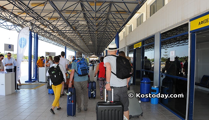 ΤΕΣΣΕΡΙΣ πτήσεις charter των εταιριών Ryanair &amp; Transavia στο αεροδρόμιο της ΚΩ