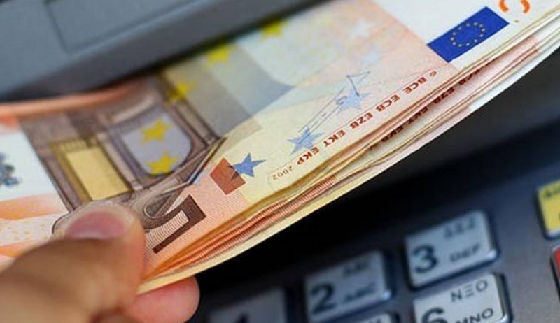 Συντάξεις: Στα ΑΤΜ τα αναδρομικά επικουρικών - Δείτε τα ποσά