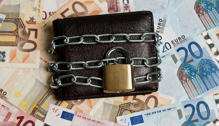 Κατασχέσεις μισθών, συντάξεων, επιδομάτων και περιουσίας για 500 ευρώ