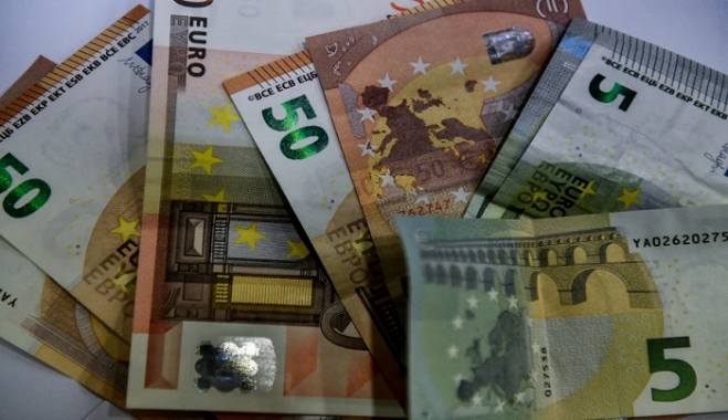 Οριστικό: Ανακοινώθηκε έκτακτο δώρο Πάσχα, έξτρα χρήματα στο επίδομα παιδιού