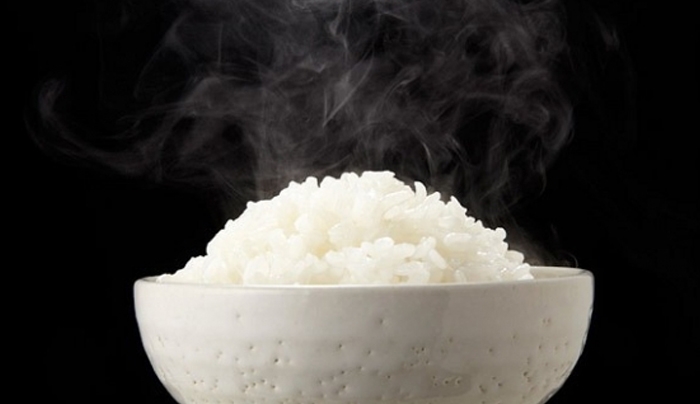 Δηλητηρίαση από ξαναζεσταμένο ρύζι: Τι να προσέχετε