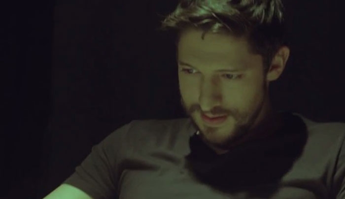 “Μη Ρωτάς” – Ο Άρης Καμπανός από το The Voice ετοιμάζει το πρώτο του βίντεο κλιπ (teaser)