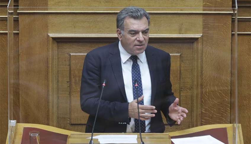 ΜΑΝΟΣ ΚΟΝΣΟΛΑΣ: «Τερματίζεται η ταλαιπωρία των ατόμων με αναπηρία και των οικογενειών τους»