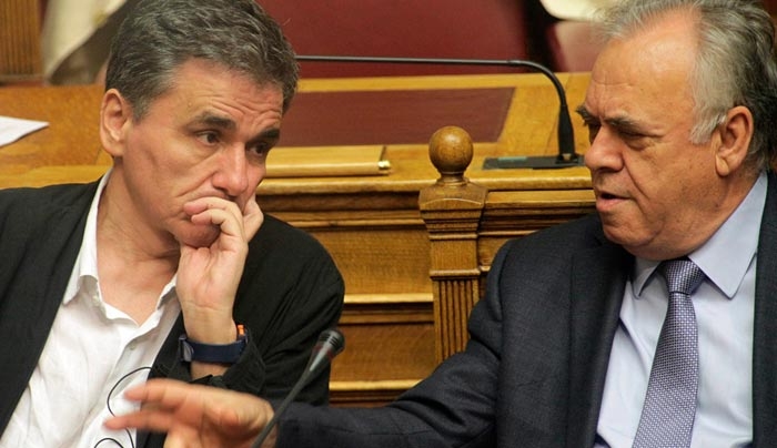 Παρέμβαση Δραγασάκη - Τσακαλώτου για να «μπλοκάρει» ο αφελληνισμός των ελληνικών τραπεζών