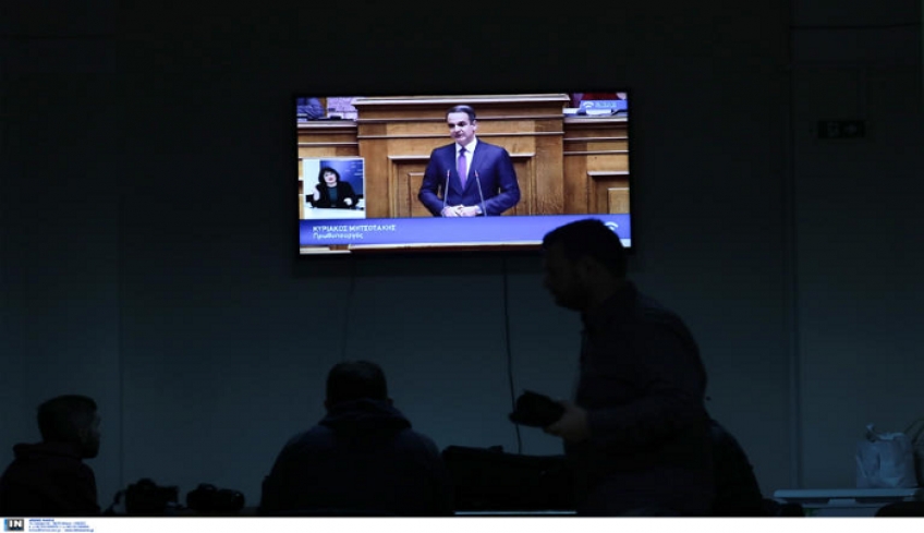 Πέρασε με 158 "ναι" ο προϋπολογισμός! Μείωση ΕΝΦΙΑ και εισφοράς αλληλεγγύης και 1.600 ευρώ επιπλέον εισόδημα για κάθε νοικοκυριό