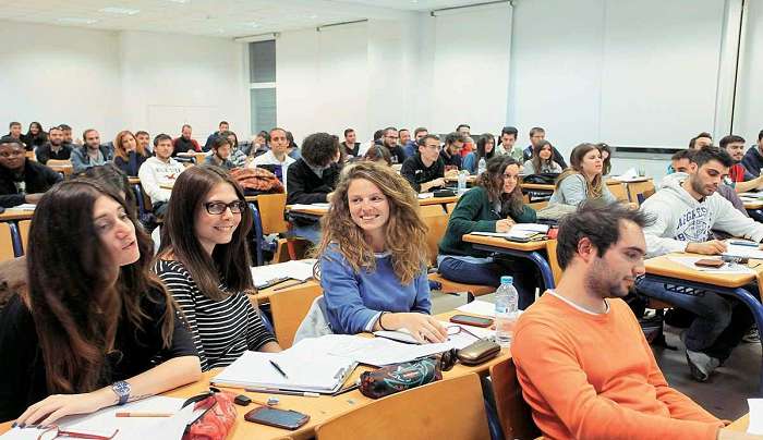 Youth Pass: Πότε «ανοίγουν» οι αιτήσεις - Τα ποσά και οι δικαιούχοι του προγράμματος
