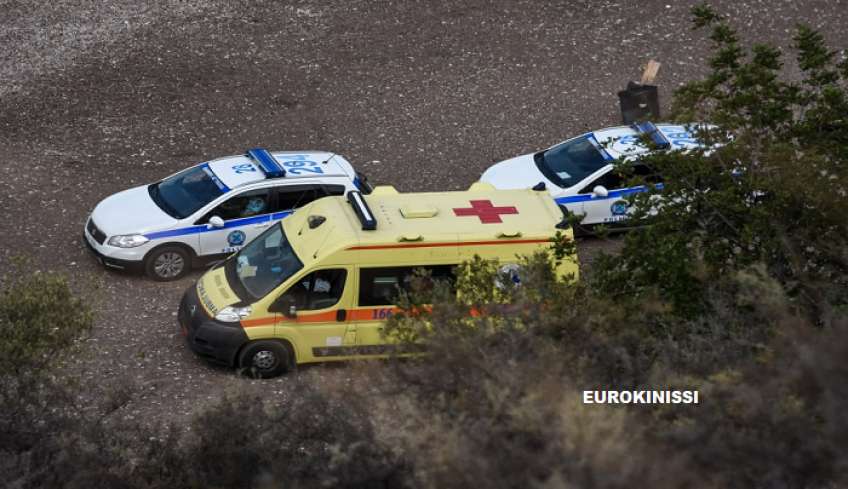Κολυμπούσε στην παραλία της Καλαμάτας και βρήκε οστά στο βυθό