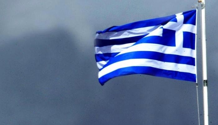 Η έκθεση μιας μαθήτριας της Α' Λυκείου: «Μήπως τελικά η Ελλάδα κάποτε πεθαίνει»;
