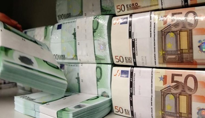 «Τρύπα» 1,384 δισ. ευρώ στα φορολογικά έσοδα το 2014