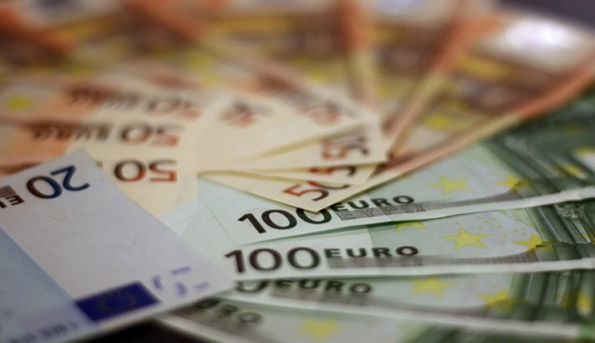 Επίδομα 534 ευρώ: Νέοι ΚΑΔ για κλειστές και πληττόμενες επιχειρήσεις (ΦΕΚ)
