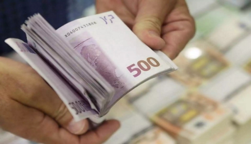 Έρχονται μέτρα 5,5 δισ. ευρώ – Πώς θα στηριχθούν εργαζόμενοι και επιχειρήσεις