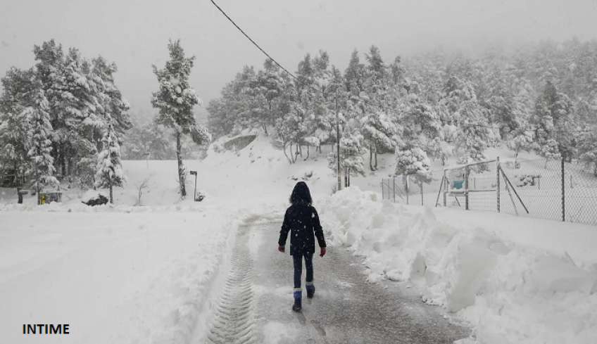 Αρναούτογλου: Έρχονται έντονα φαινόμενα από την Παρασκευή με πυκνό χιόνι -Ακολουθεί «γερή κατεβασιά» κρύου