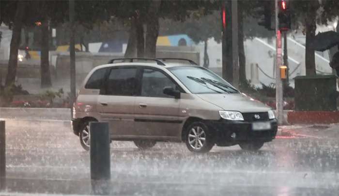 Καιρός σήμερα: Ισχυρές βροχές με καταιγίδες και χαλάζι – Πού θα χτυπήσει η κακοκαιρία