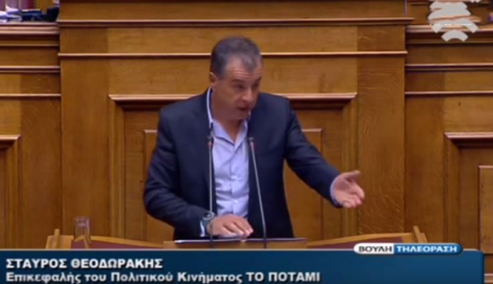 Θεοδωράκης: Η Ελλάδα έχει ανάγκη από κυβερνήσεις συνεργασίας - ΒΙΝΤΕΟ