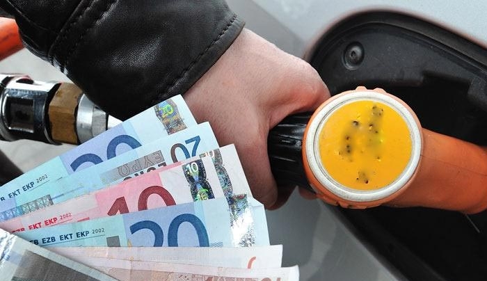 ΤΑ ΣΕΝΑΡΙΑ ΓΙΑ ΤΑ ΚΑΥΣΙΜΑ: Φόρος 70% στις τιμές της αμόλυβδης!