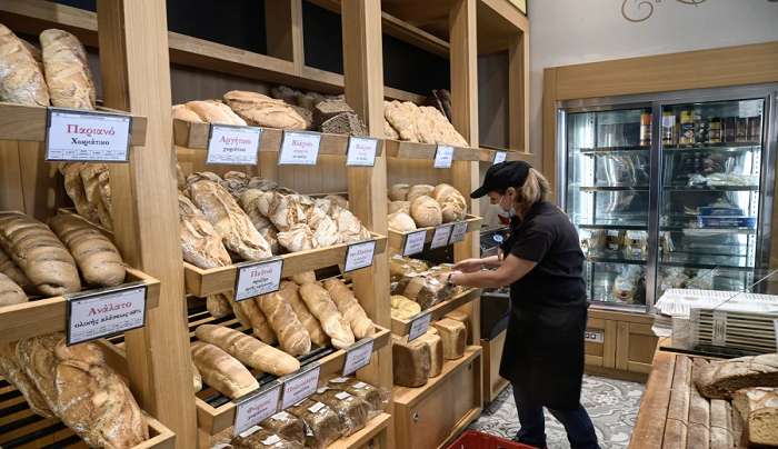 Μετά τα σούπερ μάρκετ, φούρνοι και κρεοπωλεία «φτιάχνουν» το δικό τους καλάθι