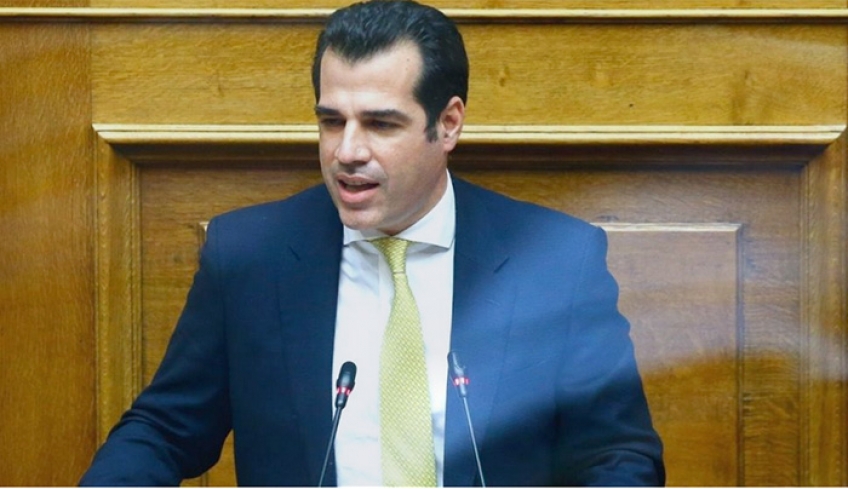 Πλεύρης για ανεμβολίαστους υγειονομικούς: Απόλυση ή εκτός ΕΣΥ για όλο το 2022
