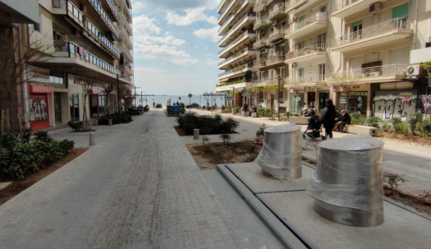 Τι είναι οι υπόγειοι κάδοι απορριμμάτων που κάνουν σήμερα «πρεμιέρα» στη Θεσσαλονίκη [βίντεο]