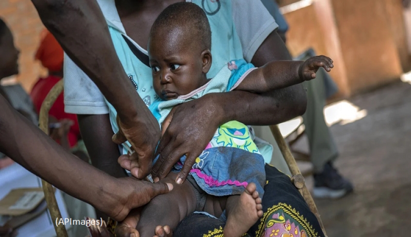 Ιστορική στιγμή για την παγκόσμια Υγεία: Εγκρίθηκε το πρώτο εμβόλιο για την ελονοσία