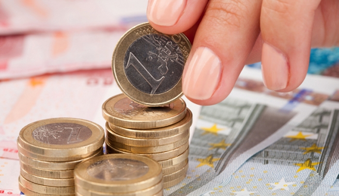 Σε 2 δόσεις και από τον μισθό Ιουλίου η παρακράτηση της έκτακτης εισφοράς