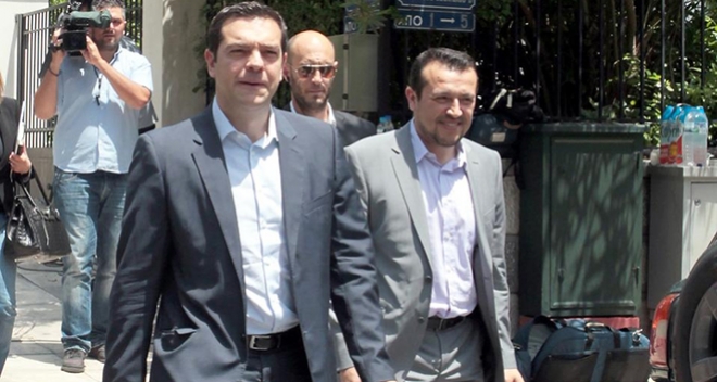 Συνάντηση με Παπούλια θα ζητήσει ο Τσίπρας