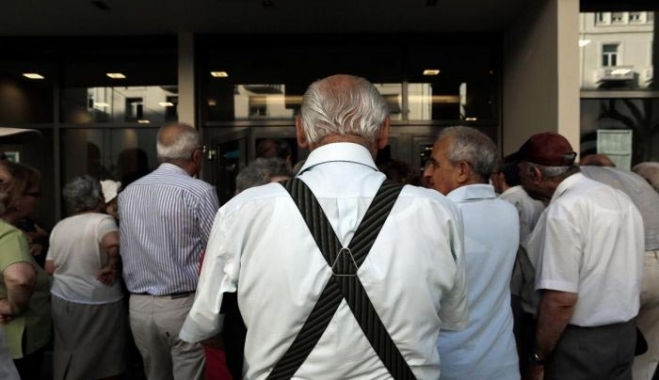 Καταιγίδα για τις εισφορές, μειώσεις έως 30% στις συντάξεις