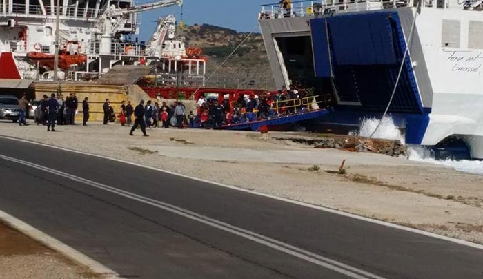 Μεταφορά 159 μεταναστών και προσφύγων από Μυτιλήνη και Χίο στη Λέρο