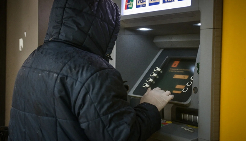Επίδομα 800 ευρώ: Λήγουν σήμερα οι προθεσμίες για τις αναστολές Νοεμβρίου, πότε μπαίνουν τα λεφτά