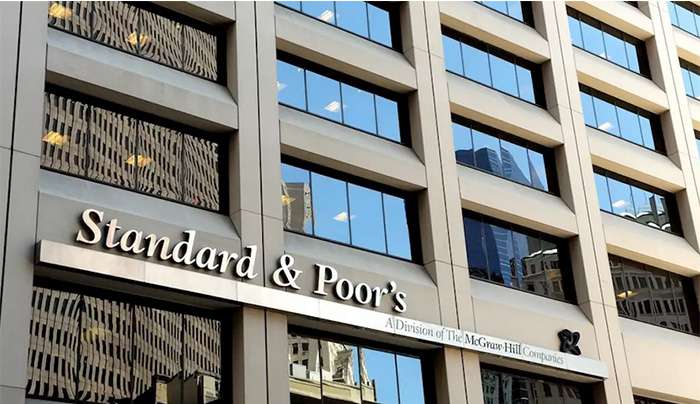 Ο Standard and Poor’s έδωσε την επενδυτική βαθμίδα στην ελληνική οικονομία