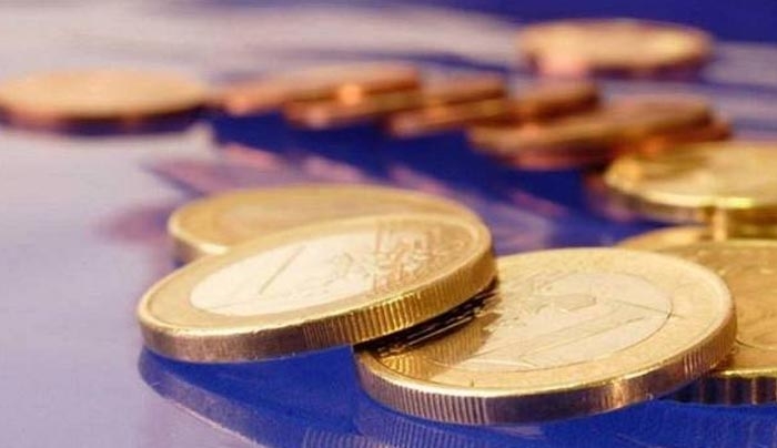 Η κυβέρνηση μοιράζει ψίχουλα: Πού θα πάνε τα 7,5 δισ. ευρώ της δόσης