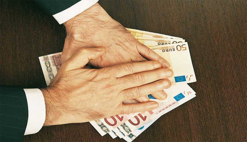 Εφάπαξ: Τα ποσά σε 31 Ταμεία -Τι ισχύει για υπαλλήλους Δήμων (λίστα)