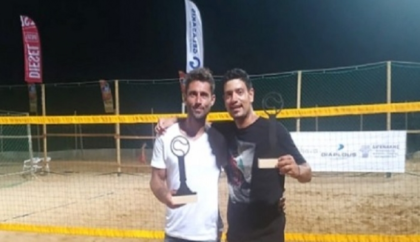 3η θέση σε τουρνουά open beach tennis στα Χανιά Πανδής και Χτένας