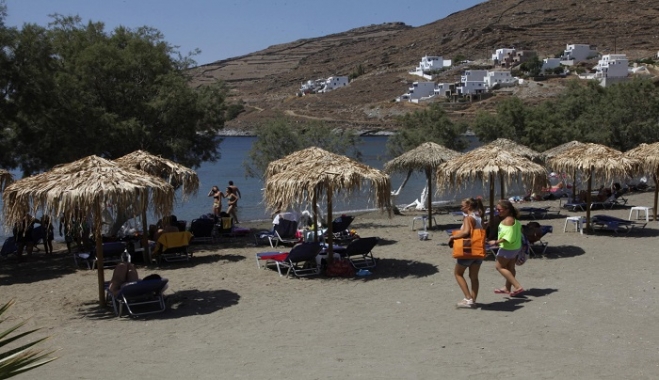 Γιατί απαγορεύονται μουσική και αλκοόλ στις παραλίες