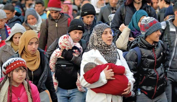 ΑΠΟ ΤΗΝ ΕΕ: Τελεσίγραφο 3 μηνών για το Προσφυγικό
