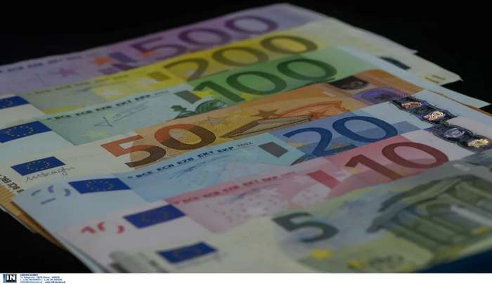Δώρο Πάσχα σε χαμηλόμισθους και άλλα τρία μέτρα «ανάσα» που είναι στο τραπέζι