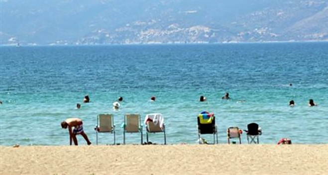 Πέντε λουόμενοι έχασαν τη ζωή τους σε διαφορετικά περιστατικά σε όλη τη χώρα