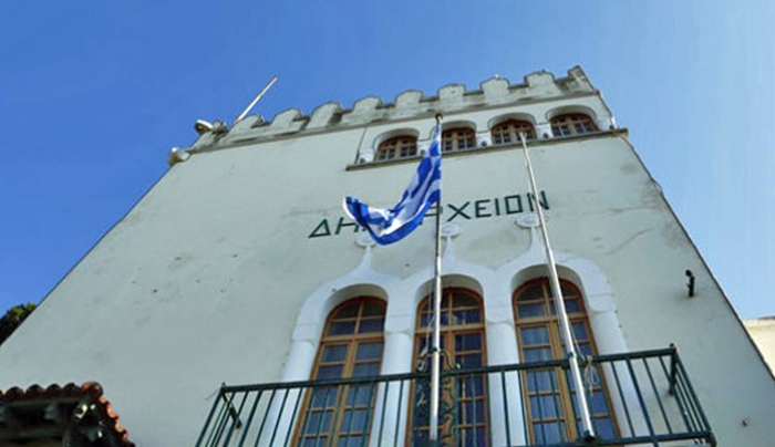 Οι εργαζόμενοι δεν χρειάζονται ούτε εργατοπατέρες ούτε ‘’νταβατζήδες’’