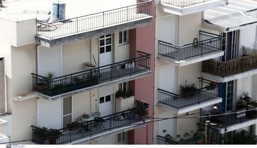 ΥΠΟΙΚ: Αναστέλλονται για άλλα δύο χρόνια ΦΠΑ σε ακίνητα και φόρος υπεραξίας στις μεταβιβάσεις