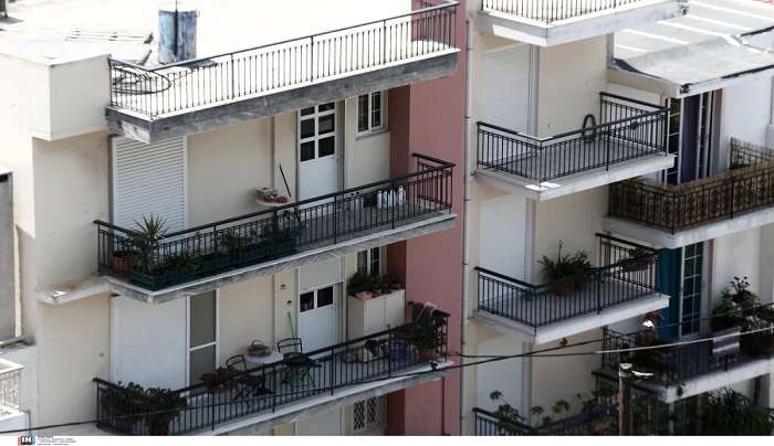ΥΠΟΙΚ: Αναστέλλονται για άλλα δύο χρόνια ΦΠΑ σε ακίνητα και φόρος υπεραξίας στις μεταβιβάσεις