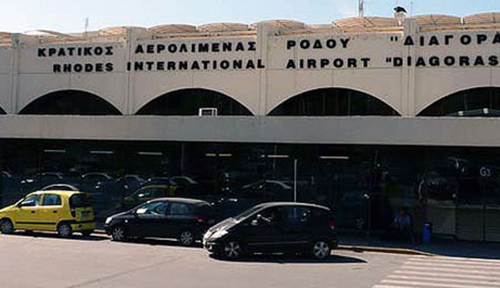 Συνελήφθη στο αεροδρόμιο της Ρόδου 46χρονoς Γερμανός διακινητής, ο οποίος προσπάθησε να προωθήσει 26χρονο υπήκοο Συρίας σε