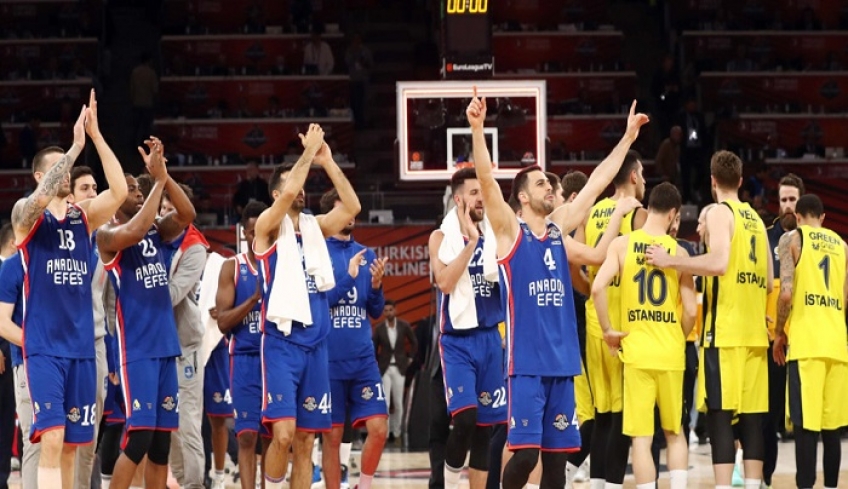 Euroleague – Final Four: Στον τελικό η Αναντολού Εφές που επικράτησε άνετα με 92-73 της Φενερμπαχτσέ