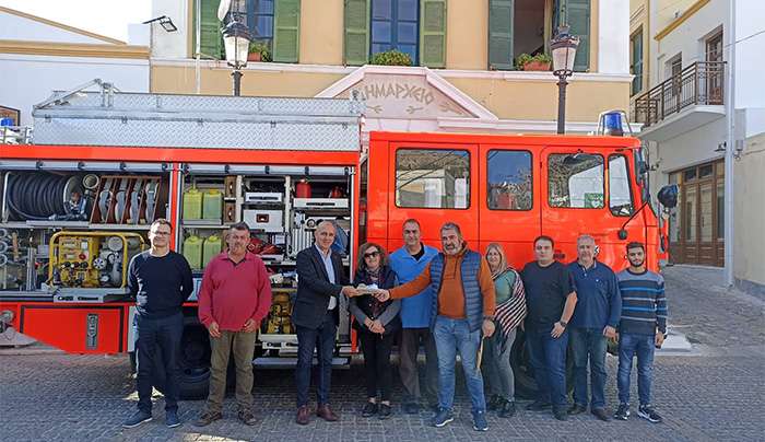 Τελετή παραλαβής του νέου Πυροσβεστικού οχήματος που παρέλαβε ο Δήμος Λέρου μετά από δωρεά του αδελφοποιημένου Δήμου Ασχαϊμ.
