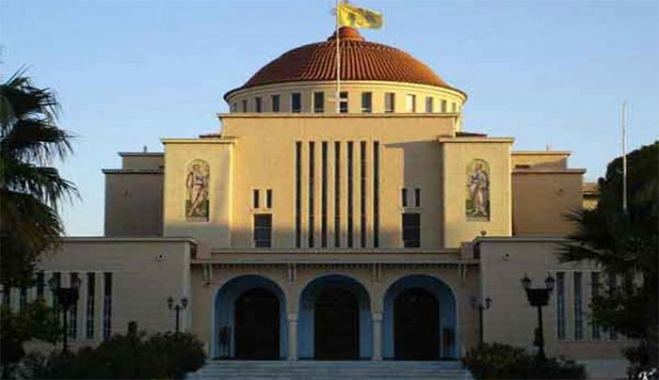 Κόρινθος: Ιερέας ξεψύχησε μπροστά στα μάτια των πιστών