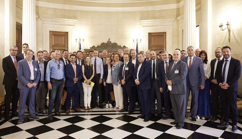 Συνάντηση του Πρωθυπουργού με τους Δημάρχους των μικρών νησιωτικών Δήμων