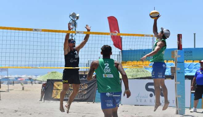 Beach volley: Αποκλεισμός για Χατζηνικολάου και Τζιουμάκα στο Μπαλίκεσιρ