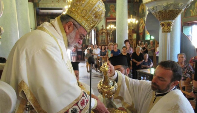 Χειροτονία διακόνου και χειροθεσία Πρωτοπρεσβυτέρου του Οικουμενικού Θρόνου στην Αγία Παρασκευή πόλεως Κω