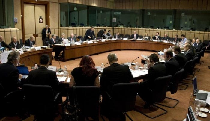 Τα "τσούγκρισαν" στο Euroworking Group - Θρίλερ με την επιστροφή των Θεσμών